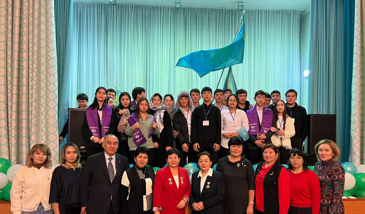 Student activists performed a concert program “Independent Kazakhstan” dedicated to the 20th anniversary of the Agrarian Faculty