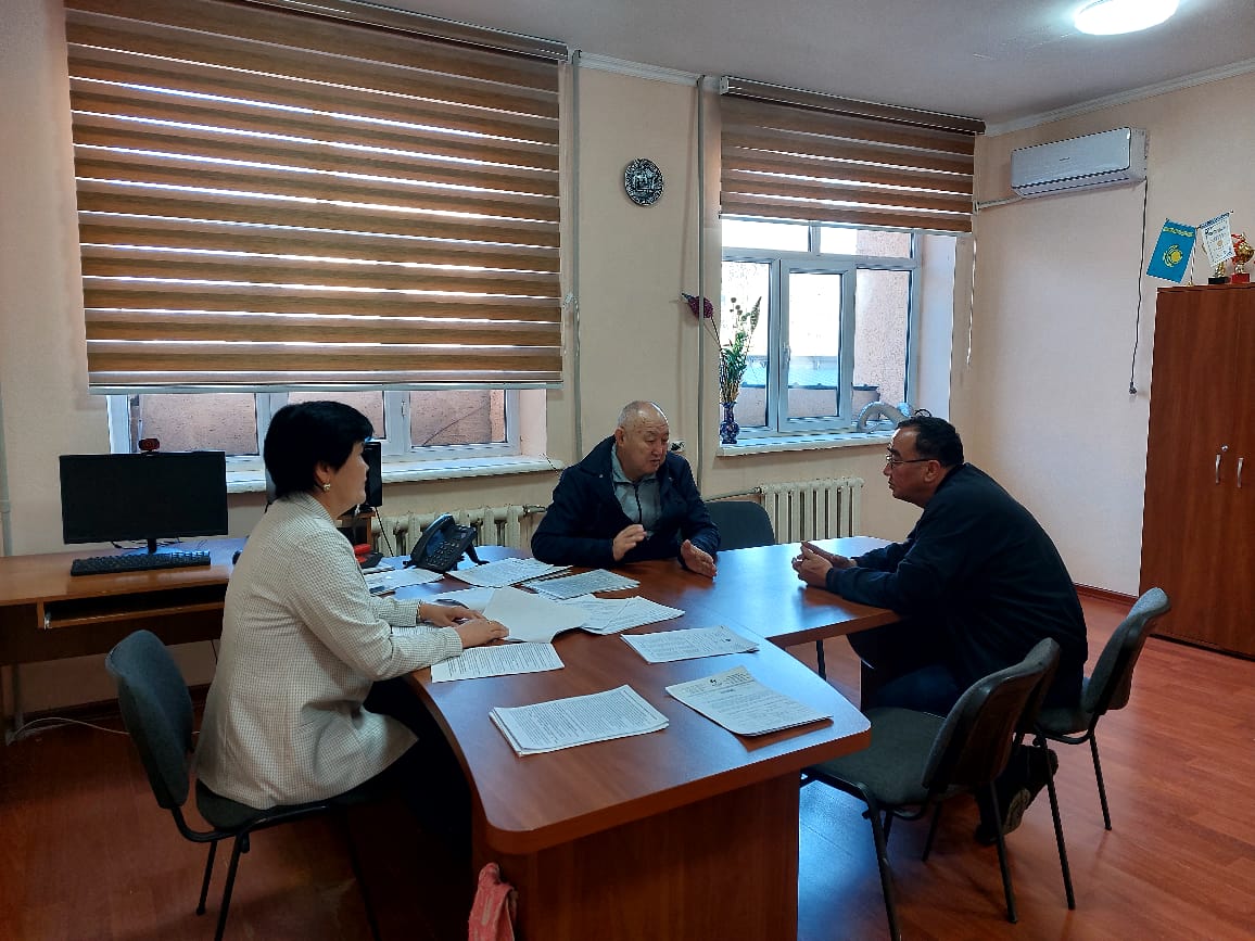 Communication of scientists with farmers of the Turkestan region